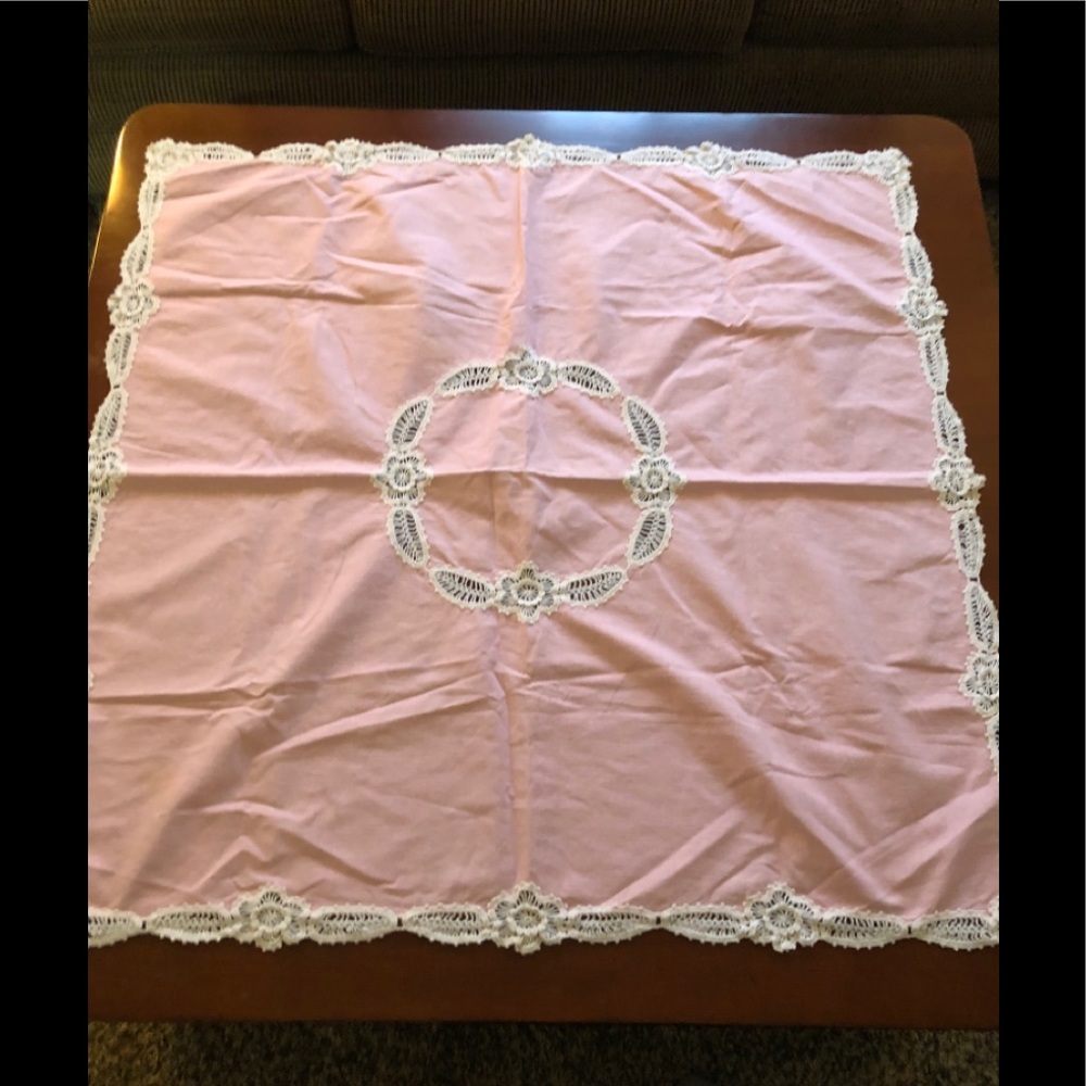 Vintage Tablecloth 36” x 36”